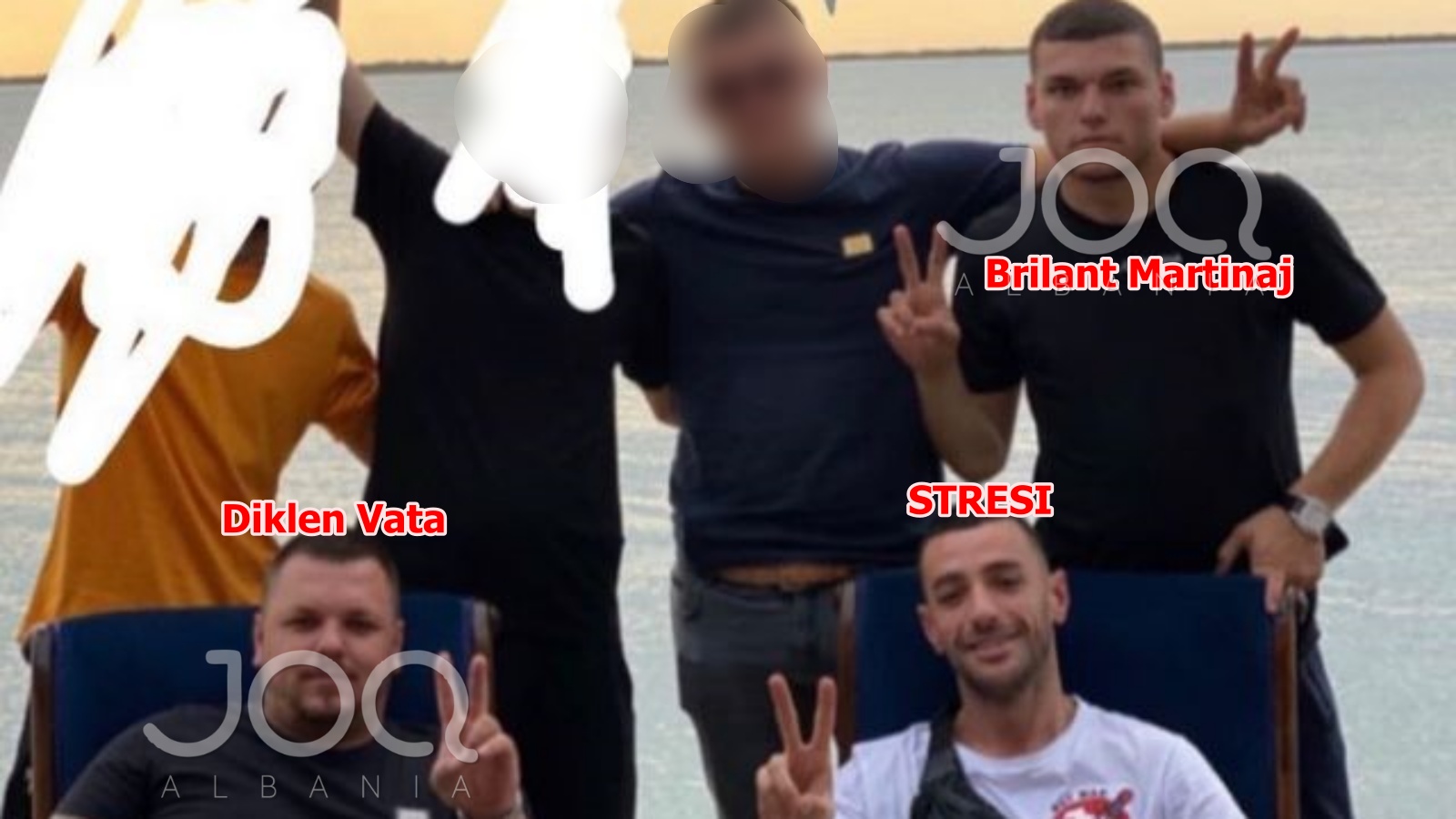 U vranë sot në Fushë-Krujë, Brilant Martinaj dhe Diklen Vata foto me Stresin  dhe grupin e tij - infowebtv.com